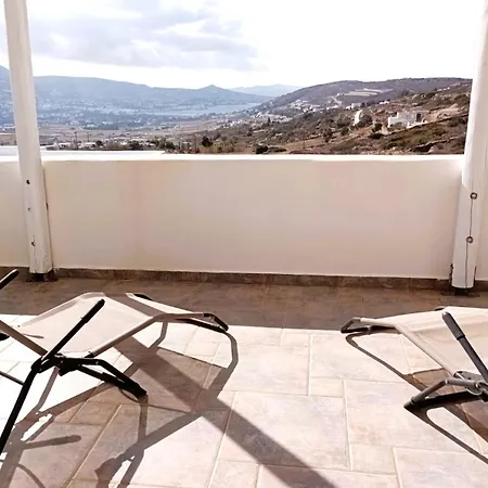 La Casa Dei Gatti Paros Bed & Breakfast *